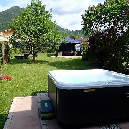 Chiemgauferienwohnungen - Wanderlust Und Alpenrose Unterwossen Bagian luar foto